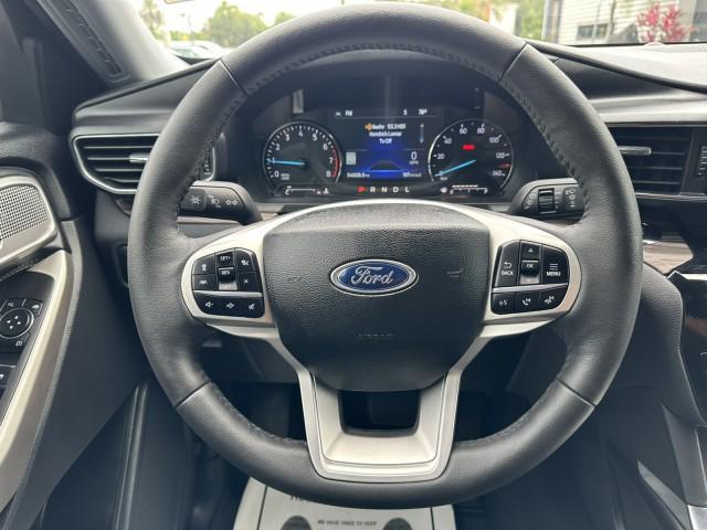 Photo of 2023 Carbonized Gray Metallic Ford Explorer