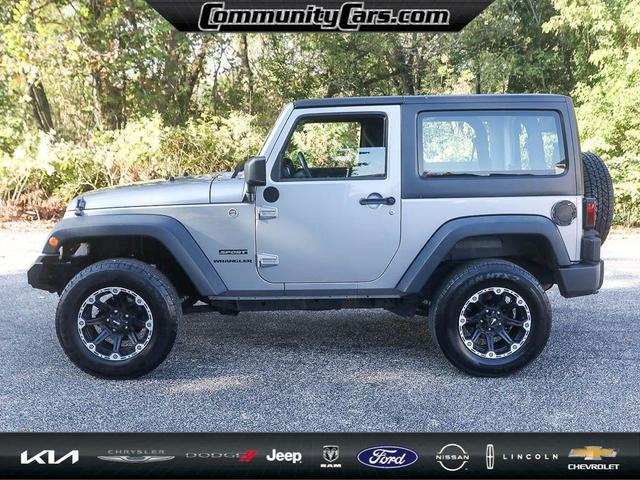Photo of 2013 Billet Clearcoat Metallic Jeep Wrangler