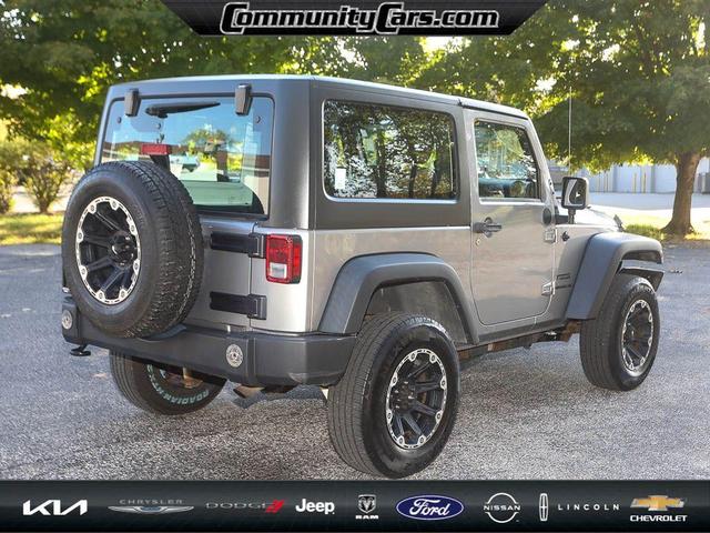 Photo of 2013 Billet Clearcoat Metallic Jeep Wrangler