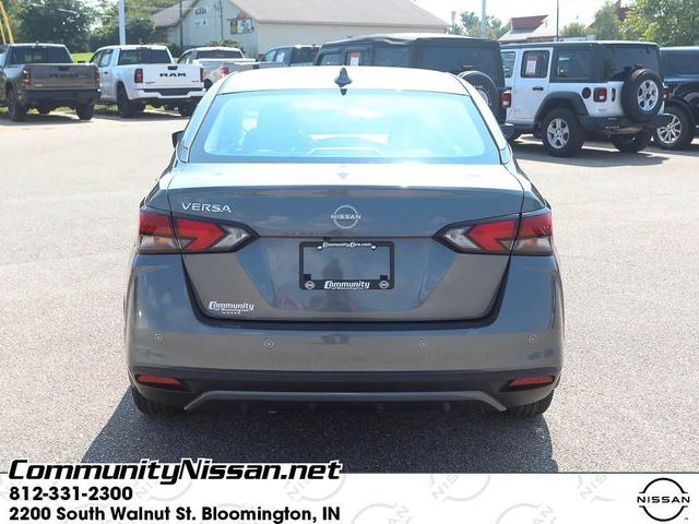 Photo of 2025 Gun Metallic Nissan Versa