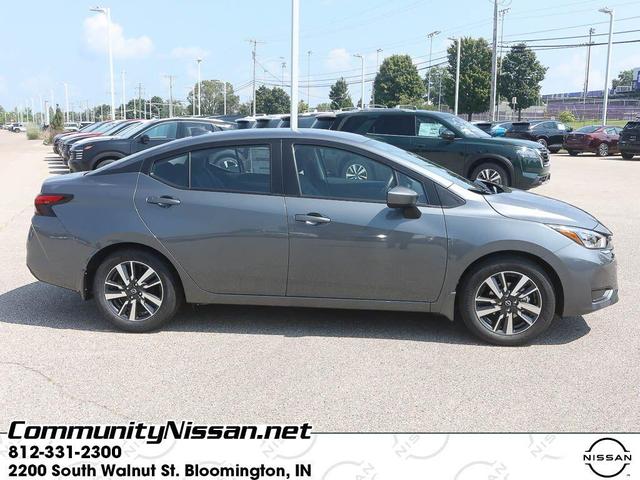Photo of 2025 Gun Metallic Nissan Versa