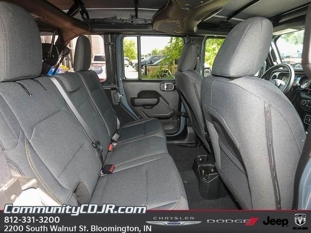 Photo of 2025 Anvil Clearcoat Jeep Wrangler