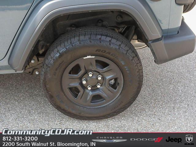 Photo of 2025 Anvil Clearcoat Jeep Wrangler