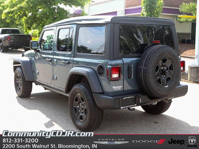 Photo of 2025 Anvil Clearcoat Jeep Wrangler