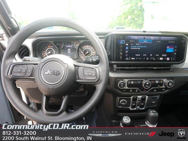 Photo of 2025 Anvil Clearcoat Jeep Wrangler