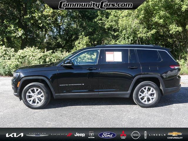 Photo of 2021 Diamond Black Jeep Grand Cherokee L