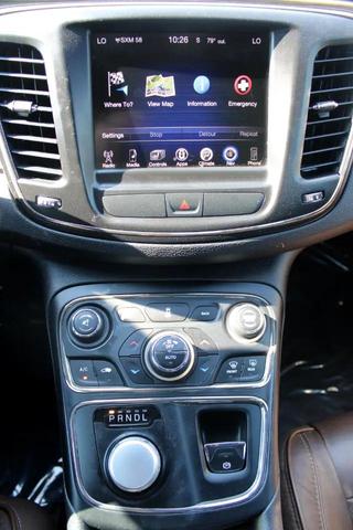 Photo of 2016 Vivid Blue Pearlcoat Chrysler 200