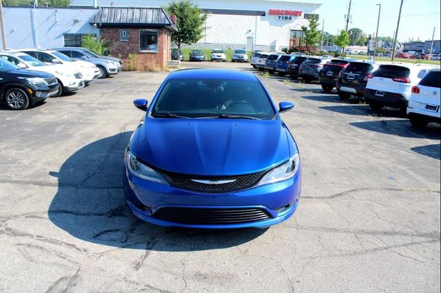 Photo of 2016 Vivid Blue Pearlcoat Chrysler 200