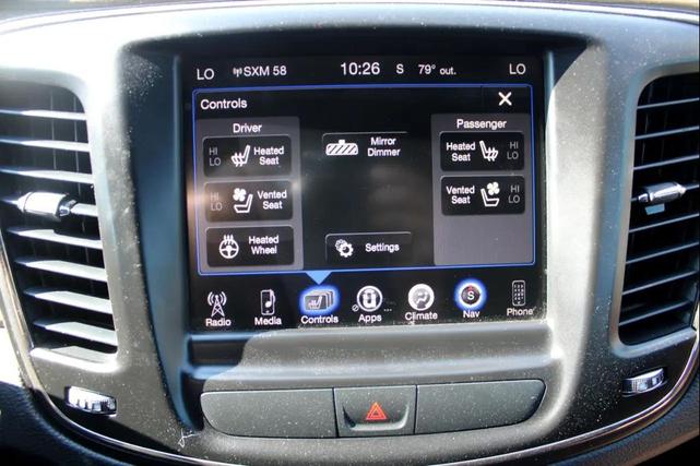 Photo of 2016 Vivid Blue Pearlcoat Chrysler 200