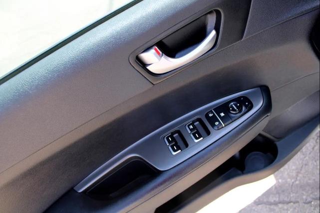 Photo of 2020 Snow White Pearl Kia Optima