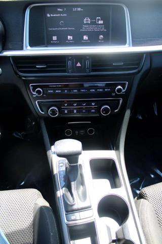 Photo of 2020 Snow White Pearl Kia Optima