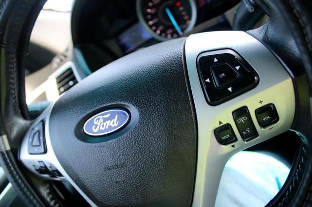 Photo of 2013 Sterling Gray Metallic Ford Explorer