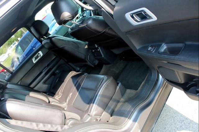 Photo of 2013 Sterling Gray Metallic Ford Explorer