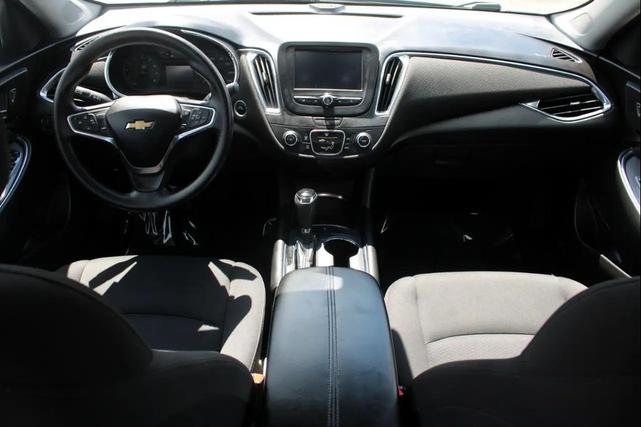 Photo of 2018 Arctic Blue Metallic Chevrolet Malibu