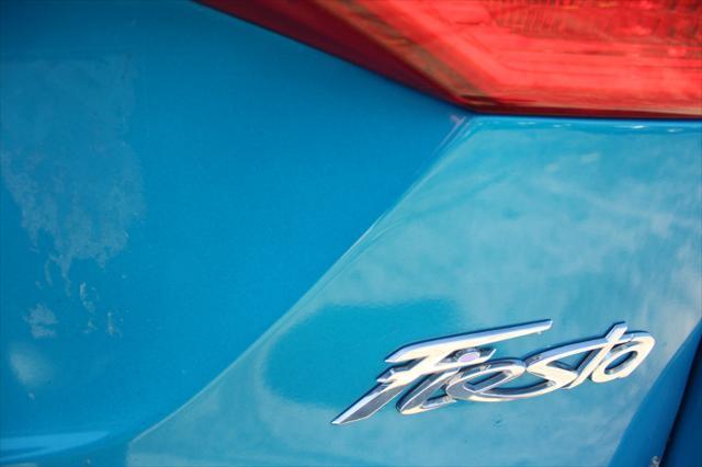 Photo of 2014 Blue Ford Fiesta