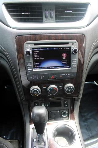 Photo of 2017 Tungsten Metallic Chevrolet Traverse