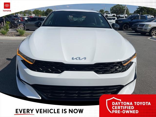 Photo of 2023 Glacial White Pearl Kia K5