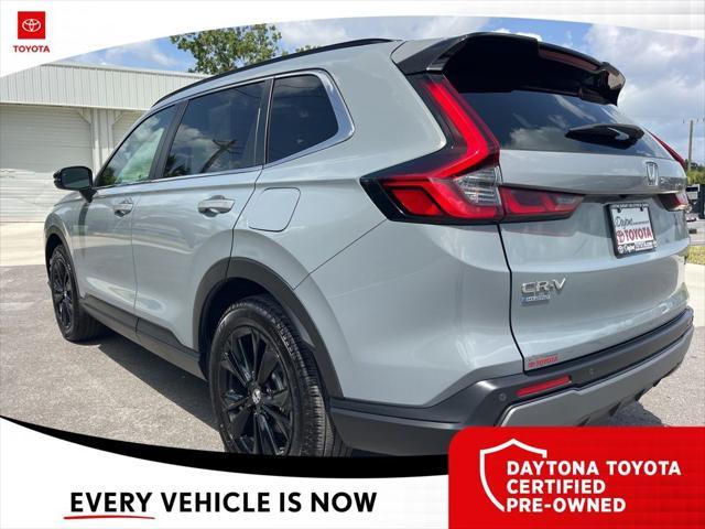 Photo of 2025 Urban Gray Pearl Honda CR-V Hybrid
