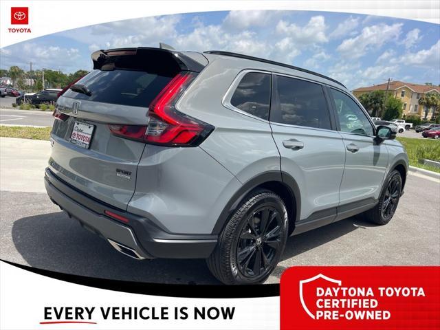 Photo of 2025 Urban Gray Pearl Honda CR-V Hybrid