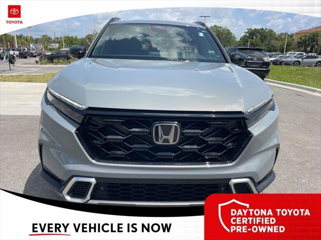 Photo of 2025 Urban Gray Pearl Honda CR-V Hybrid