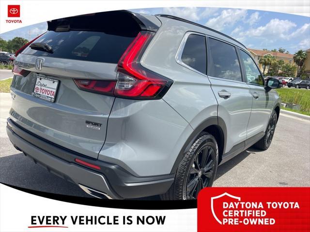 Photo of 2025 Urban Gray Pearl Honda CR-V Hybrid