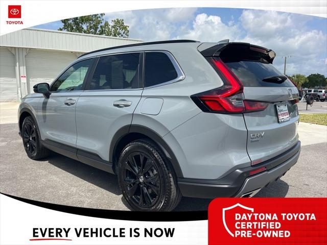 Photo of 2025 Urban Gray Pearl Honda CR-V Hybrid