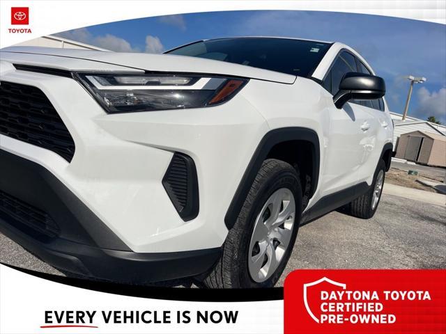 Photo of 2024 Ice Cap Toyota RAV4