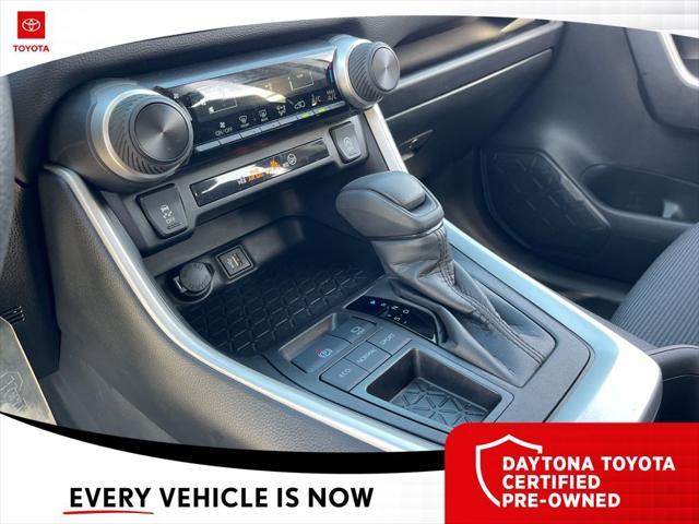 Photo of 2024 Ice Cap Toyota RAV4