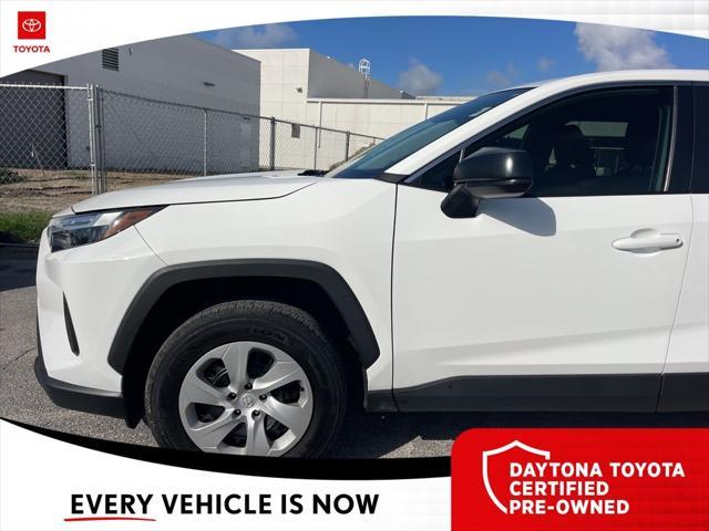 Photo of 2024 Ice Cap Toyota RAV4