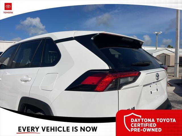 Photo of 2024 Ice Cap Toyota RAV4