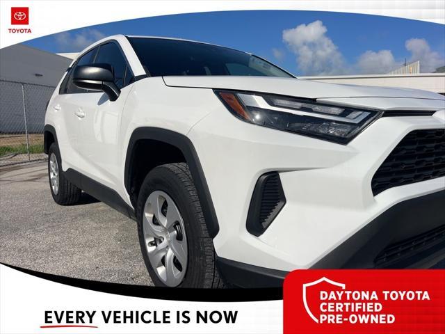 Photo of 2024 Ice Cap Toyota RAV4