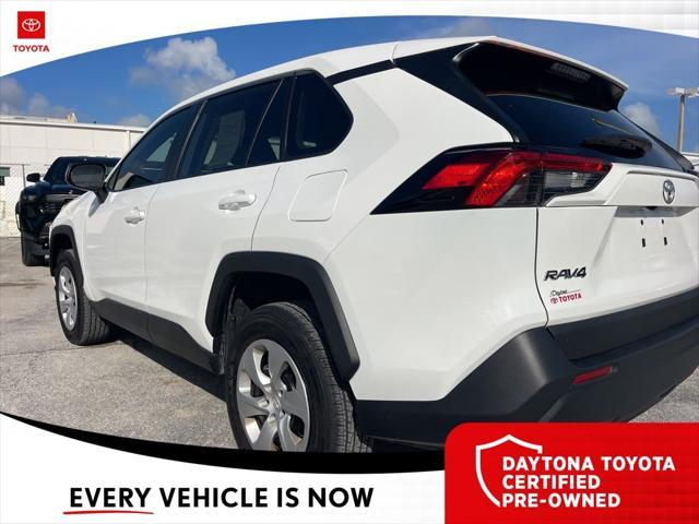 Photo of 2024 Ice Cap Toyota RAV4