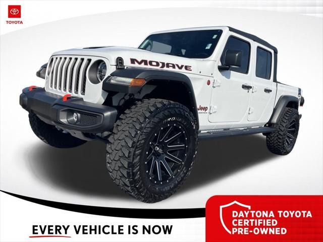 Photo of 2023 Bright White Clearcoat Jeep Gladiator