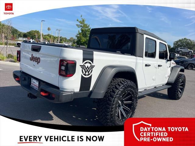 Photo of 2023 Bright White Clearcoat Jeep Gladiator