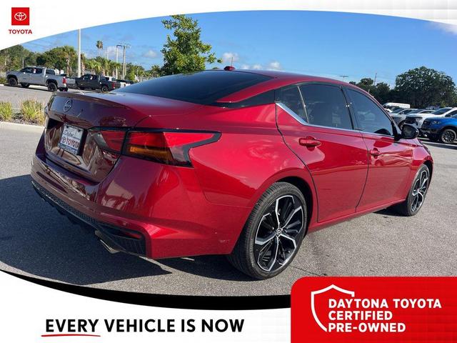 Photo of 2024 Scarlet Ember Nissan Altima