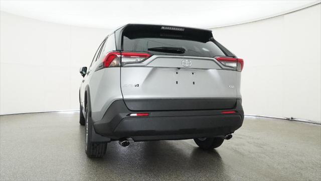 Photo of 2025 Silver Sky Metallic Toyota RAV4