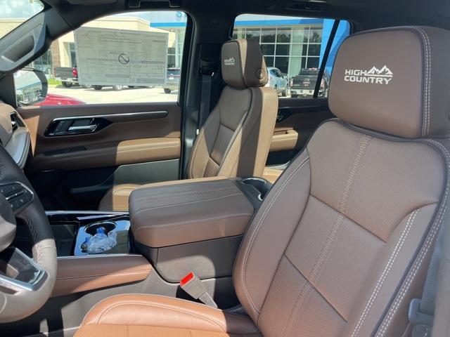 Photo of 2025 Iridescent Pearl Tricoat Chevrolet Tahoe