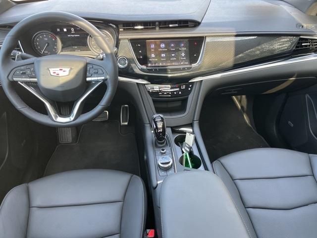 Photo of 2024 Stellar Black Metallic Cadillac XT6