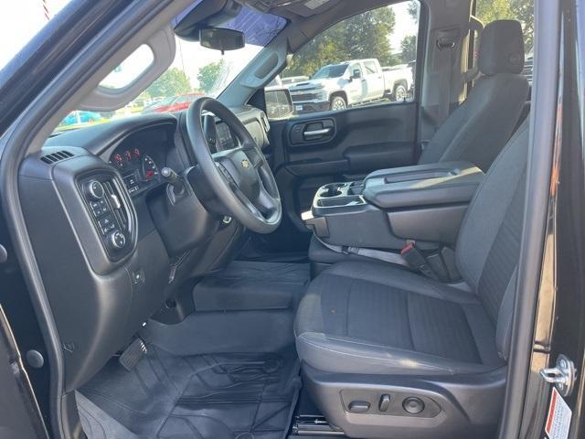 Photo of 2023 Black Chevrolet Silverado 1500