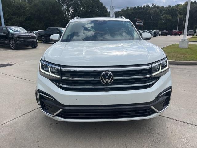 Photo of 2023 Opal White Pearl Effect Volkswagen Atlas
