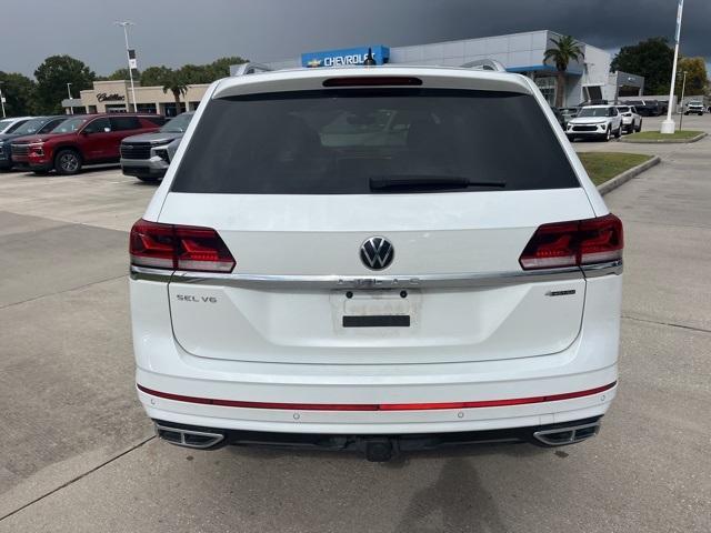Photo of 2023 Opal White Pearl Effect Volkswagen Atlas