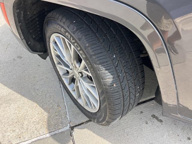 Photo of 2022 Metallic Jeep Grand Cherokee L