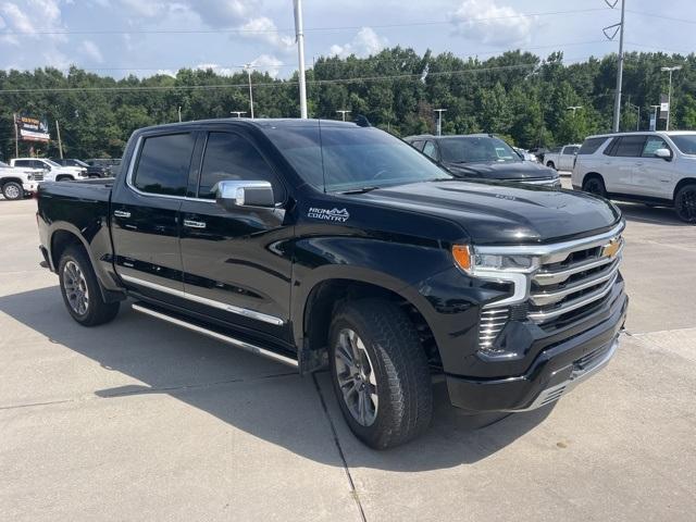 Photo of 2024 Black Chevrolet Silverado 1500