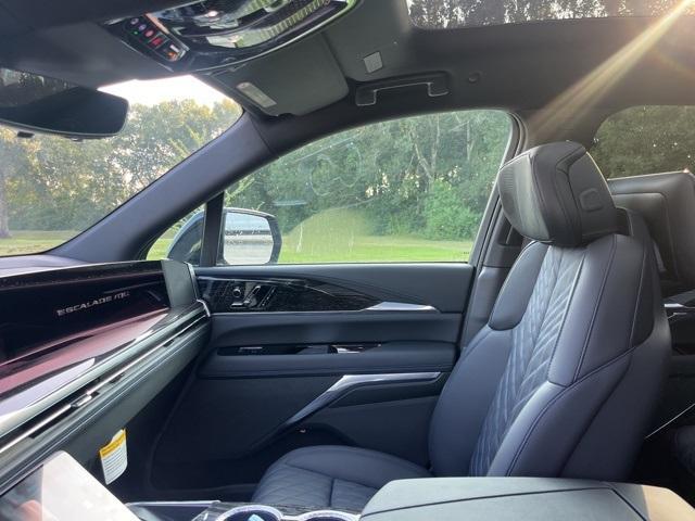 Photo of 2026 Metallic Cadillac Escalade IQL