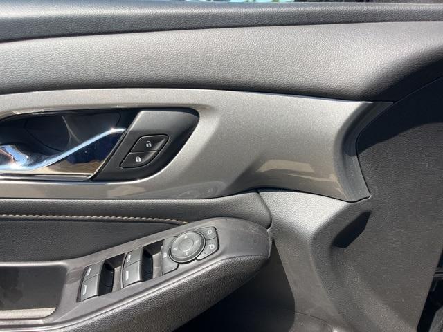 Photo of 2020 Mosaic Black Metallic Chevrolet Traverse