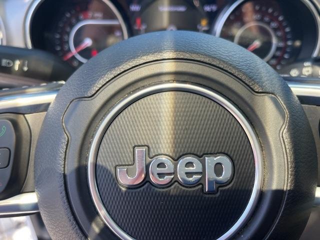 Photo of 2021 Bright White Clearcoat Jeep Wrangler