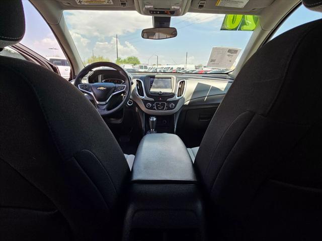 Photo of 2020 Mosaic Black Metallic Chevrolet Equinox