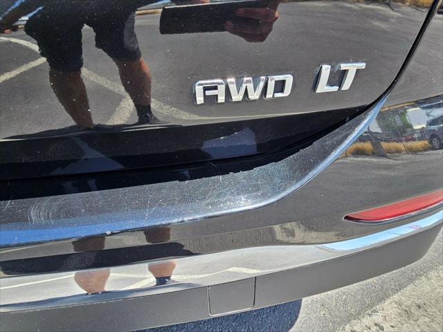 Photo of 2020 Mosaic Black Metallic Chevrolet Equinox