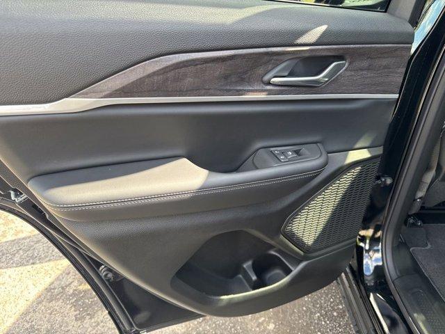 Photo of 2025 Diamond Black Jeep Grand Cherokee