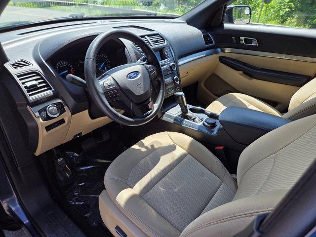 Photo of 2017 Blue Ford Explorer